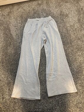 Hollister Light Gray Wide-Leg Sweatpants